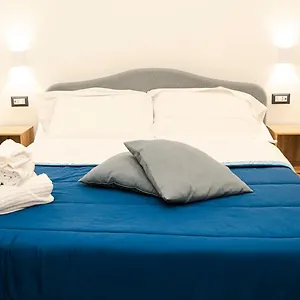 Bed & Breakfast Gira, Vota E Furria